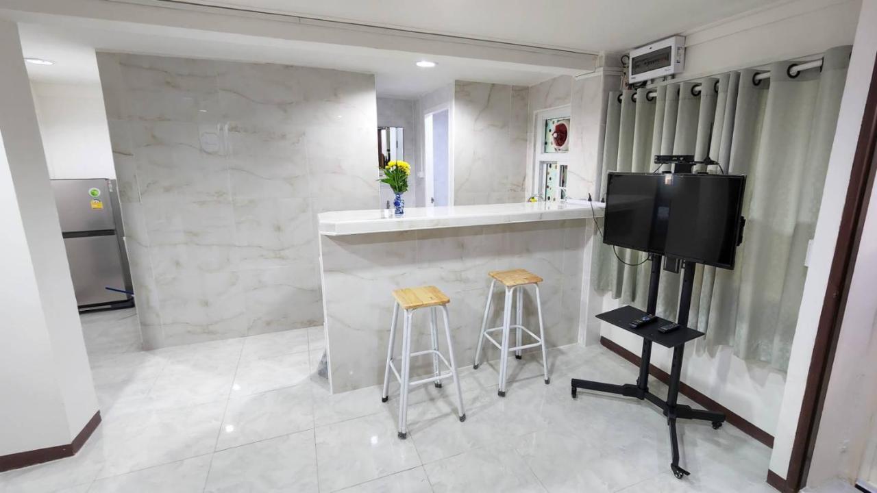 Apartment A4 Dindaeng Bangkok Ngoại thất bức ảnh
